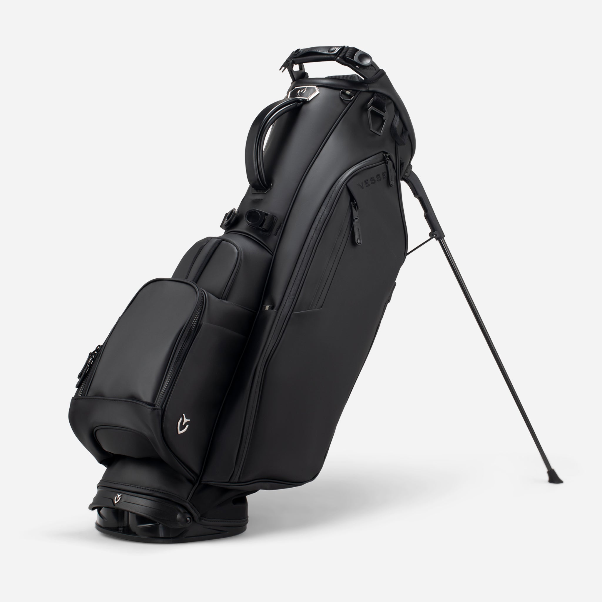 15 Premium Leather Golf Bags Styles To Elevate Your Business Offerings