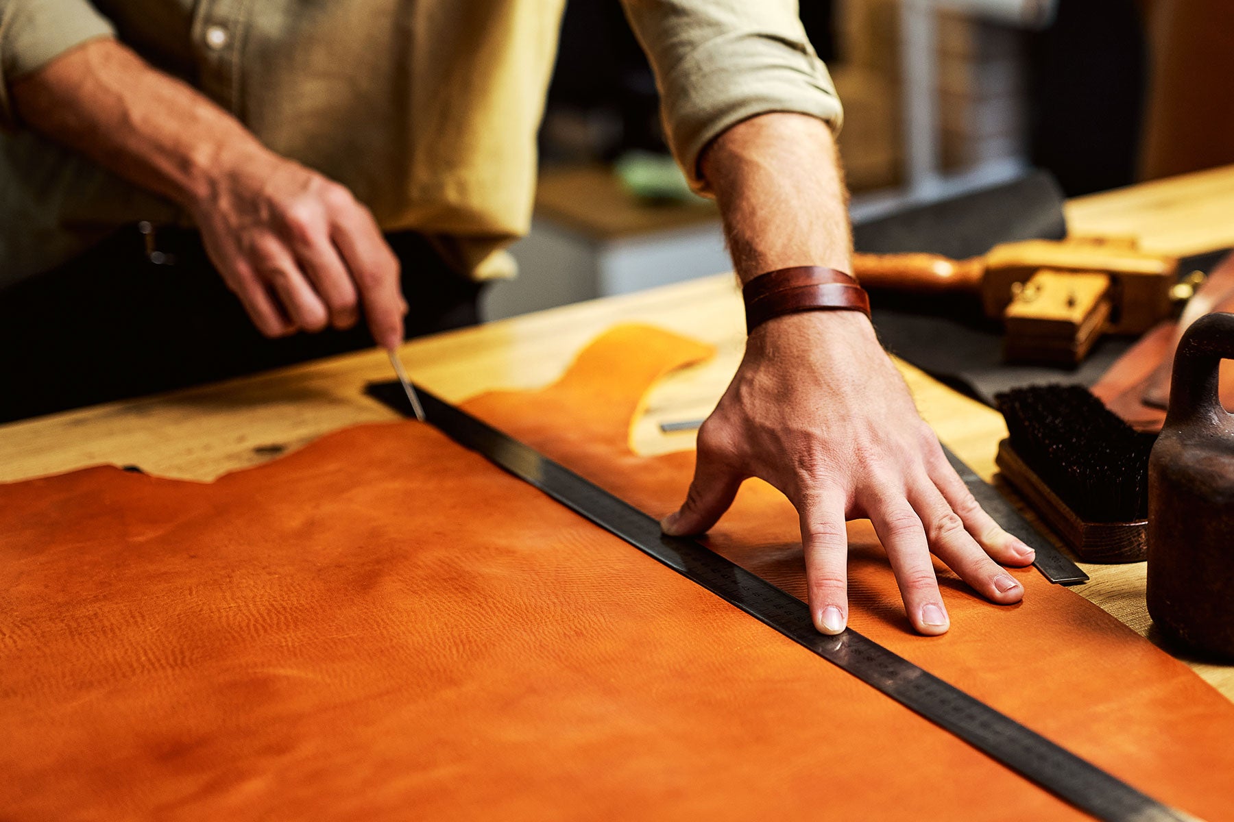 What is Aniline Leather? An Expert Guide to Pure Leather Quality