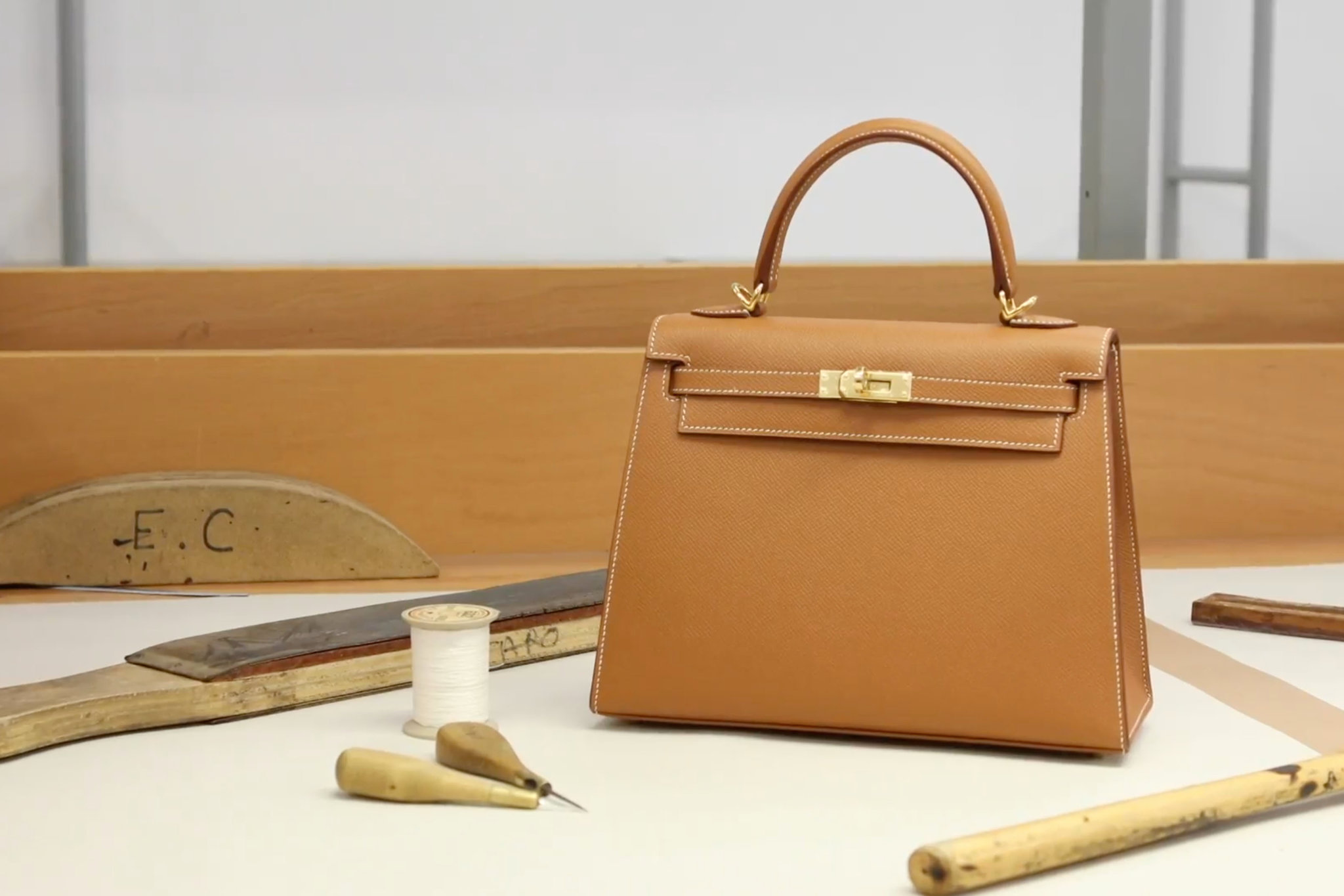 How to Minimize Handbag Production Waste: A Step-by-Step Guide